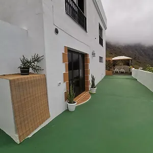 El Hierro-frontera La Montana Sabinosa